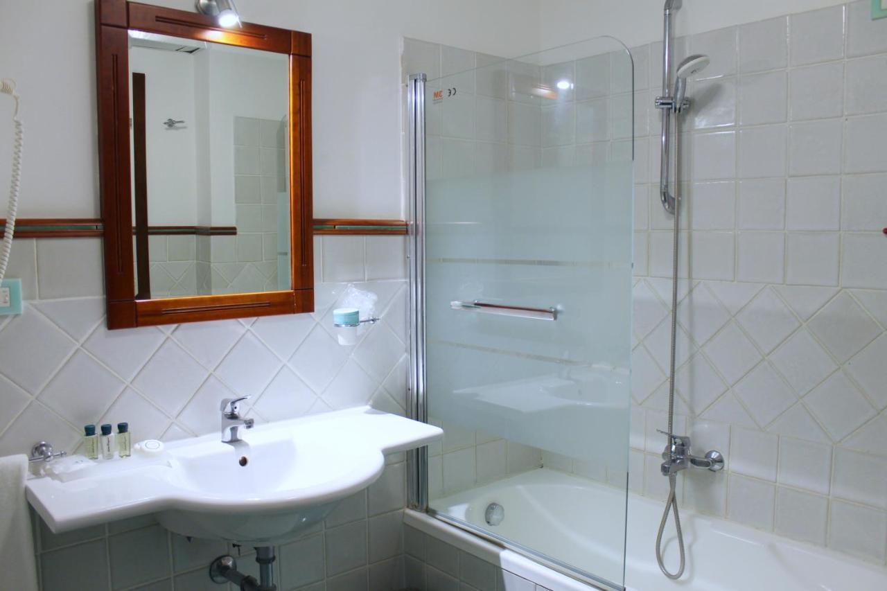 Hotel Pisacane Сапрі Екстер'єр фото