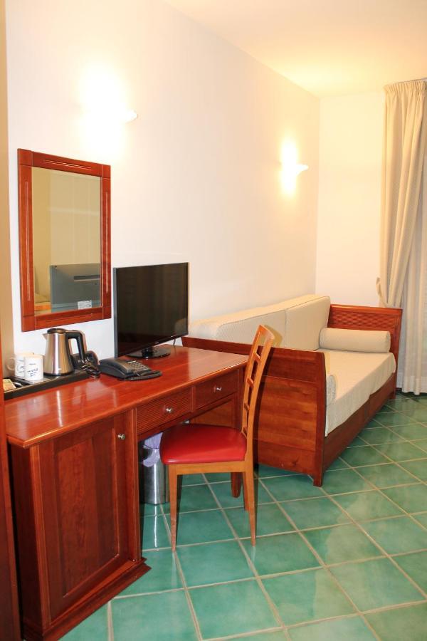 Hotel Pisacane Сапрі Екстер'єр фото
